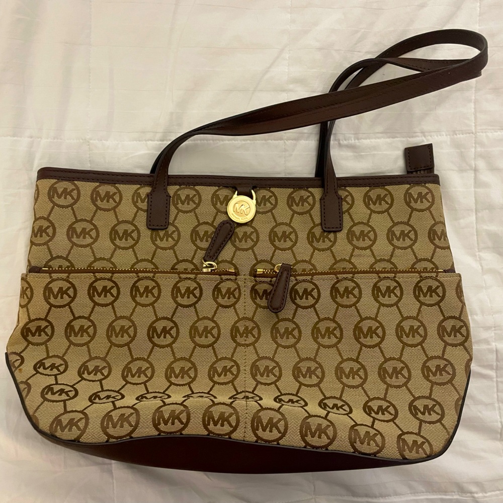 Michael Kors Kempton classic monogram medium tote with gold hardware, tan/beige